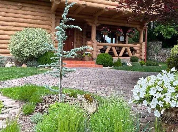 Kazkova Khatynka Chalet