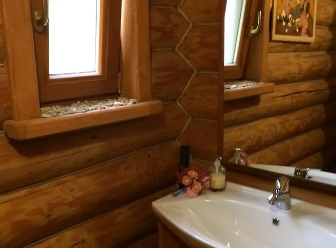 Kazkova Khatynka Chalet